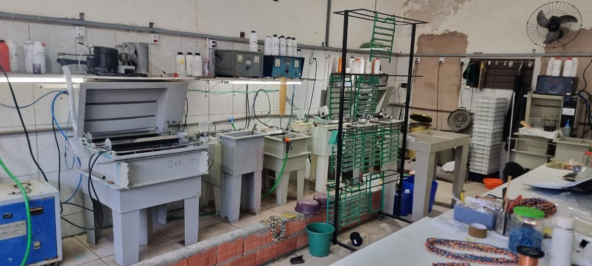 Polícia Civil fecha empresa clandestina de banho para semijoias em Limeira | Piracicaba e Região