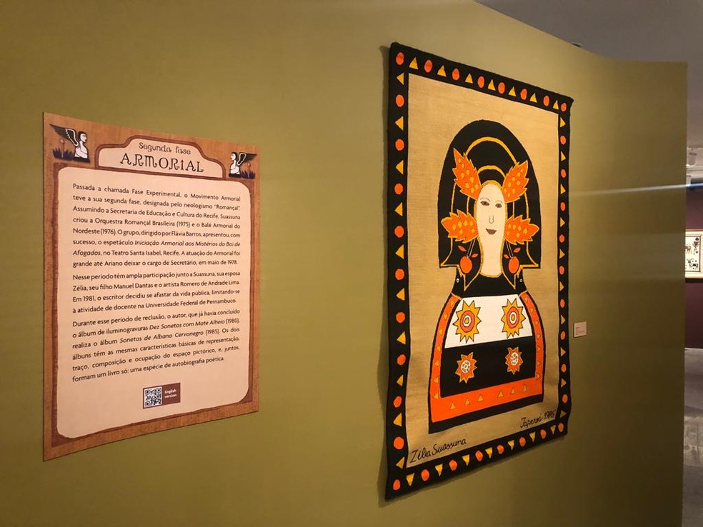 Obra de Zélia Suassuna feita em Taperoá, PB, na Exposição Armorial — Foto: Bruna Couto/g1