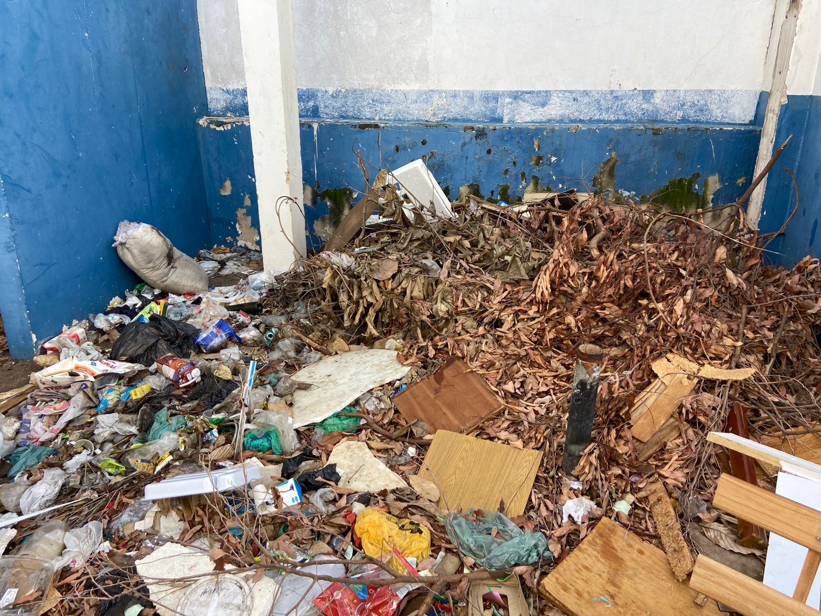 Postos, Caps e UPA: prédios de saúde desativados e abandonados em Piracicaba geram transtornos