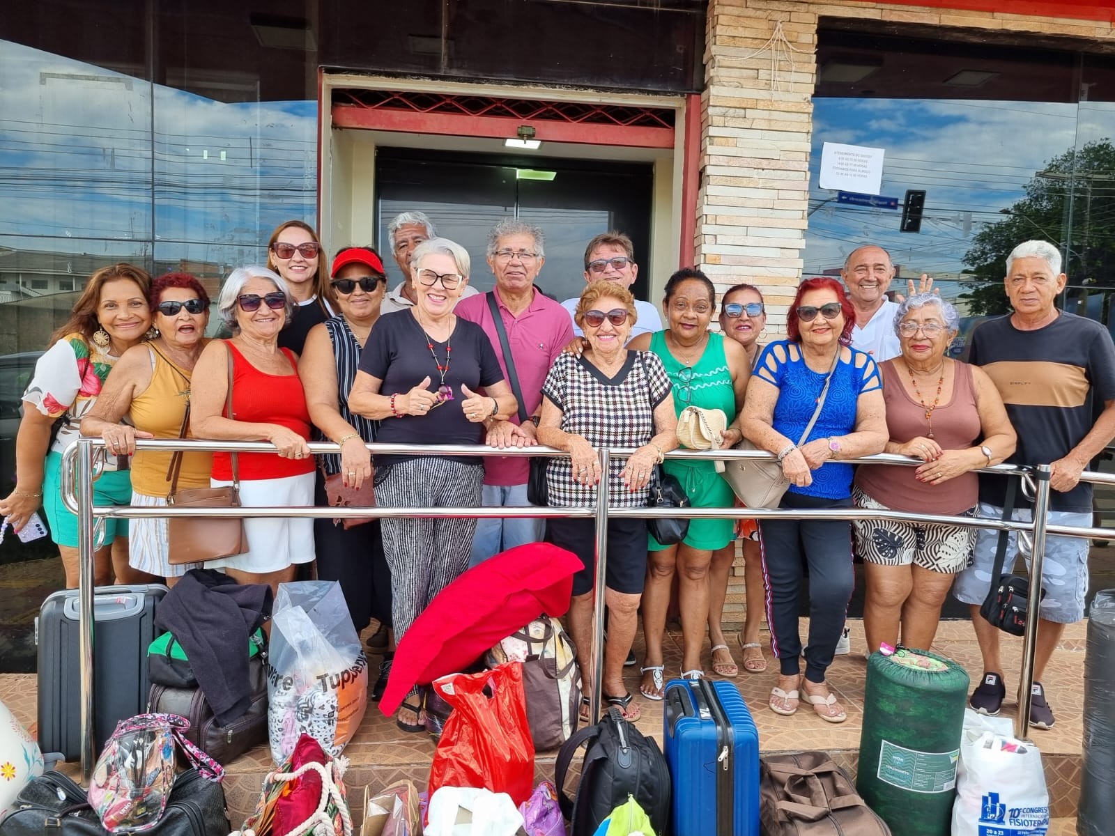 Aposentadoria com diversão: idosas de Rondônia quebram paradigmas e se reúnem para curtir viagens e festas