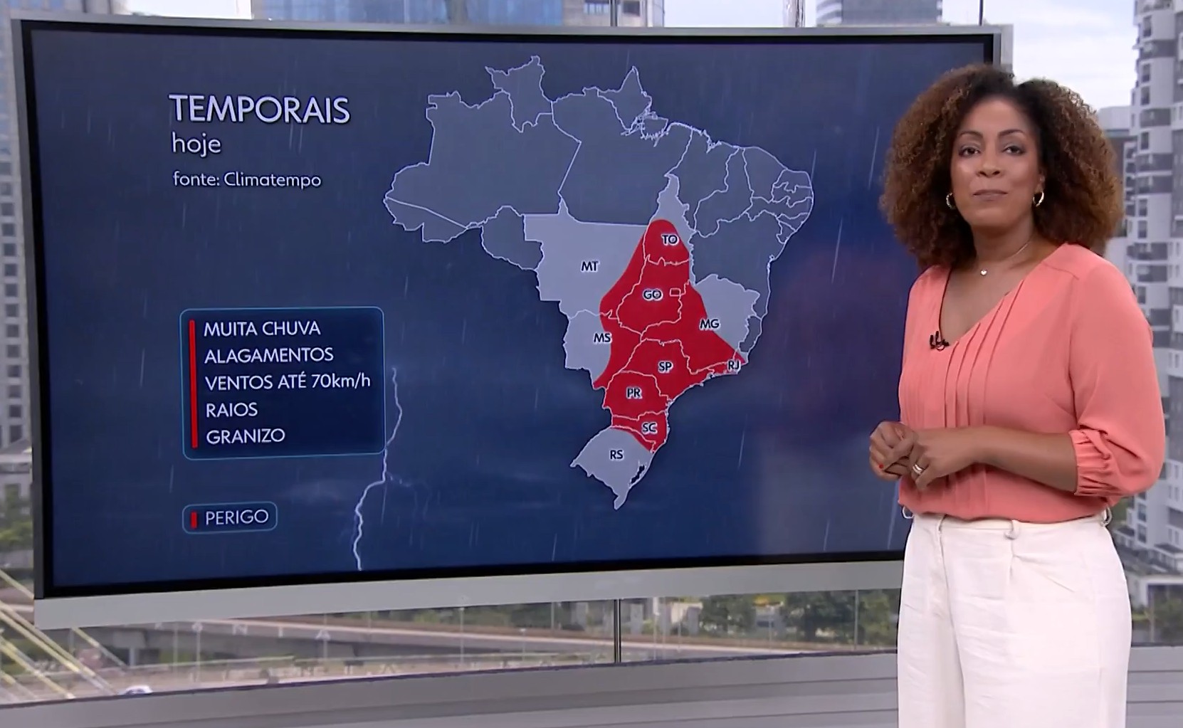 Primeiro dia de 2026 tem chuva em boa parte do país; Defesa Civil alerta para risco de temporais em SP