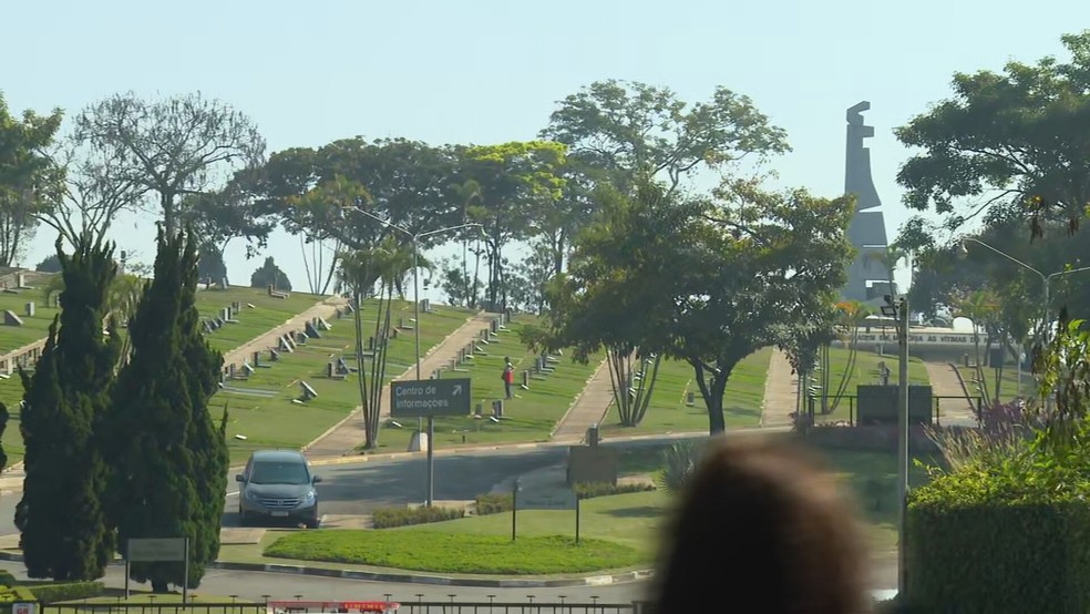Cemitério Israelita do Butantã, em São Paulo — Foto: Marcos Politi/TV Globo