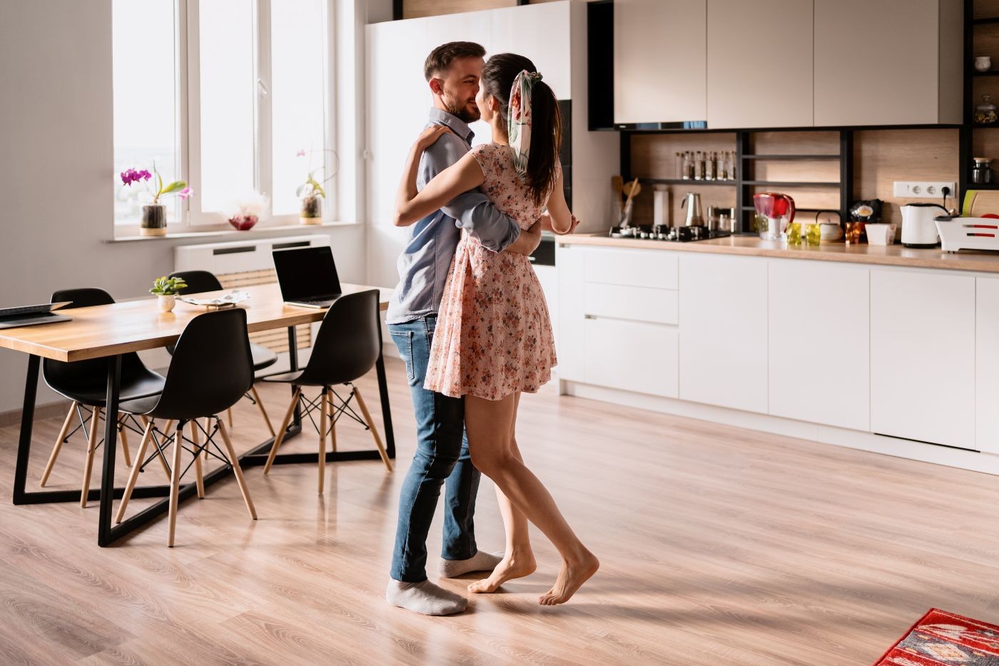 Como escolher porcelanatos para cada ambiente da casa: renove com estilo e praticidade
