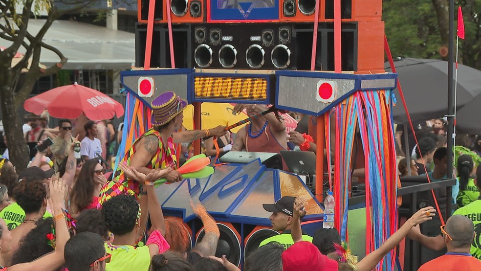 Bloco Aparelhinho, neste sábado (1º), no DF — Foto: TV Globo/Reprodução