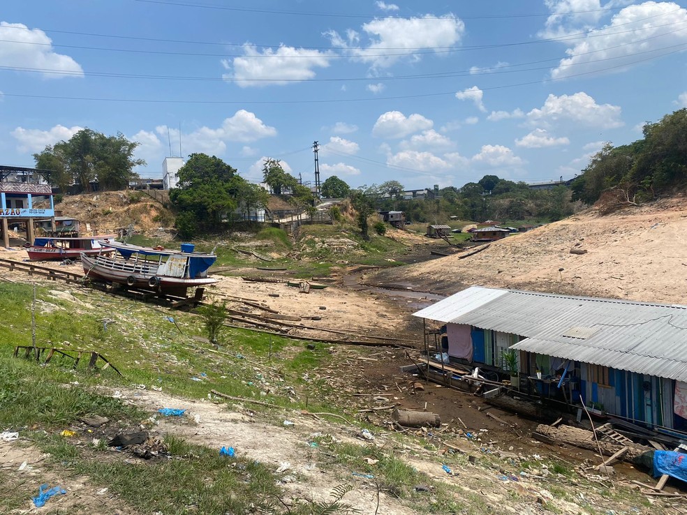 Lago Mauá, na Zona Leste de Manaus, durante a seca de 2023. Imagem feita em 5 de outubro de 2023 — Foto: Maurício Martins/Rede Amazônica