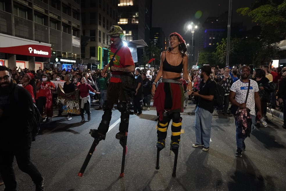 As Bruxas invadem a Avenida Paulista no Club Homs - Na Paulista e Região