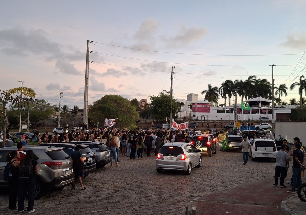 Ato ocorreu entre os setores de aula III e IV da UFRN &mdash; Foto: @Uefyerryeni no X