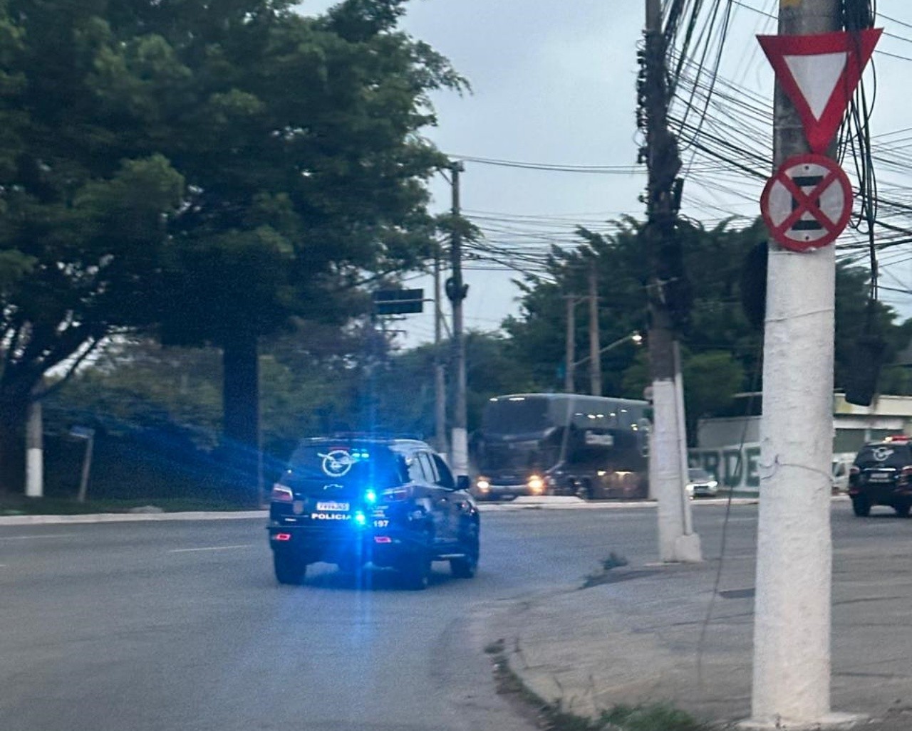 Polícia realiza operação contra grupo envolvido em furtos de peças eletrônicas de ônibus