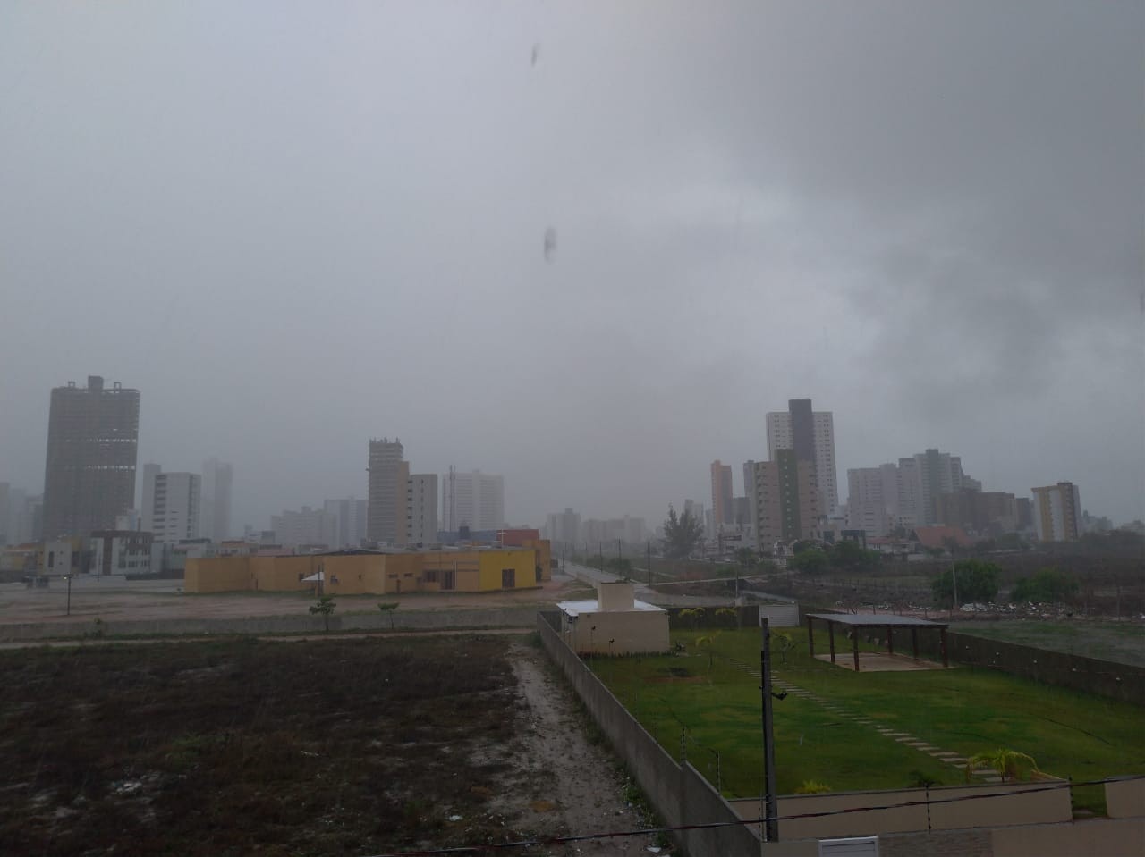 Inmet renova alerta de chuvas intensas para toda a Paraíba
