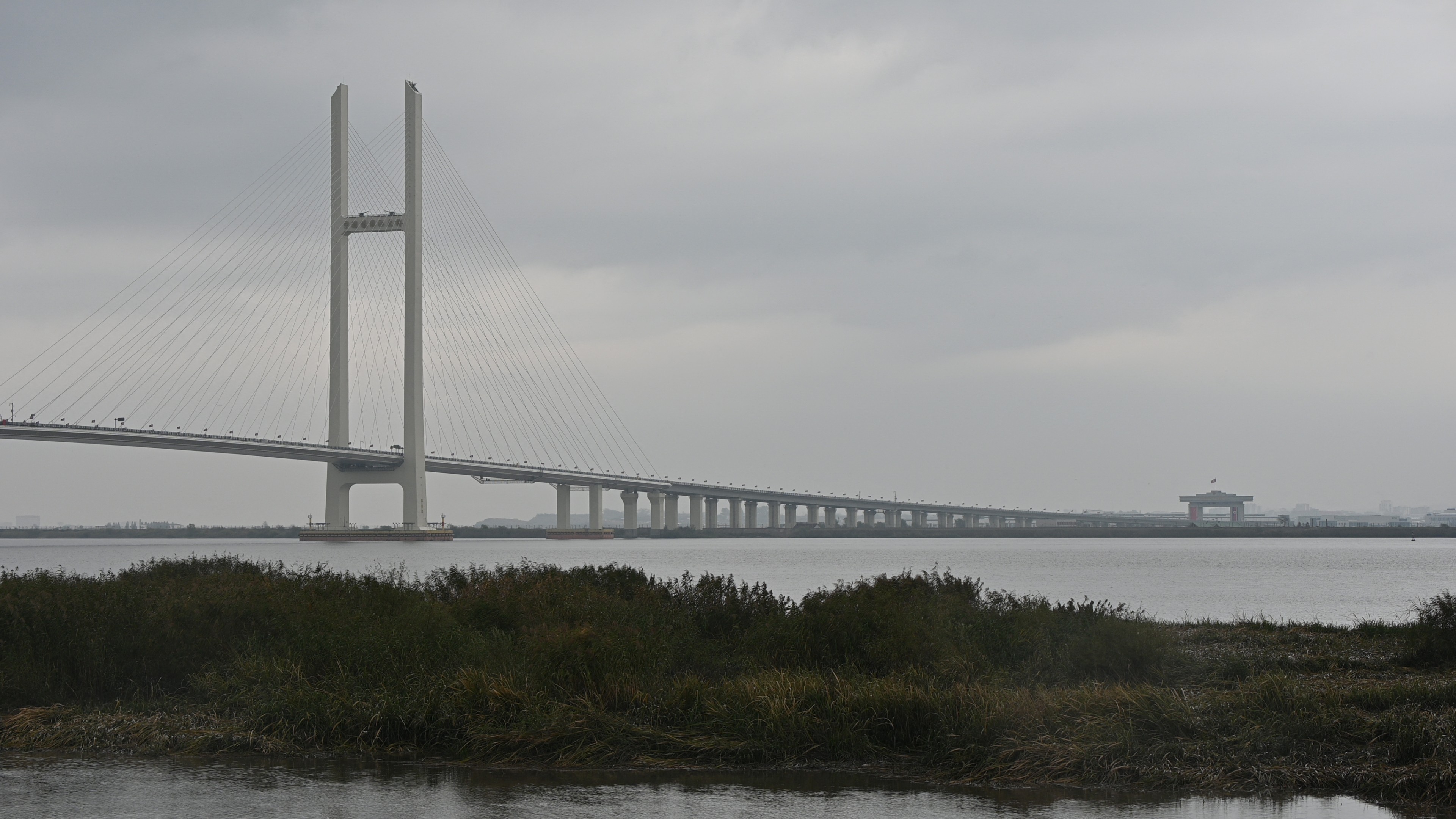 Ponte entre China e Coreia do Norte é inaugurada 12 anos após sua construção