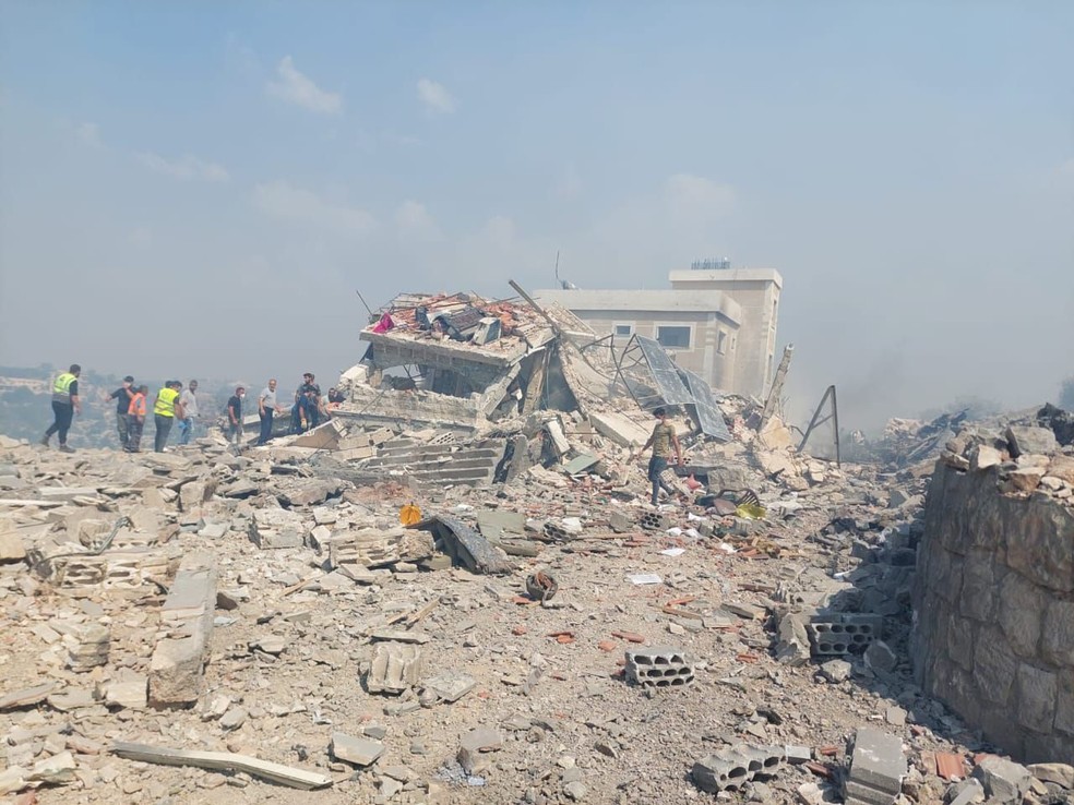 Casa transformada em escombros após bombardeio no Líbano — Foto: Telegram/Reprodução