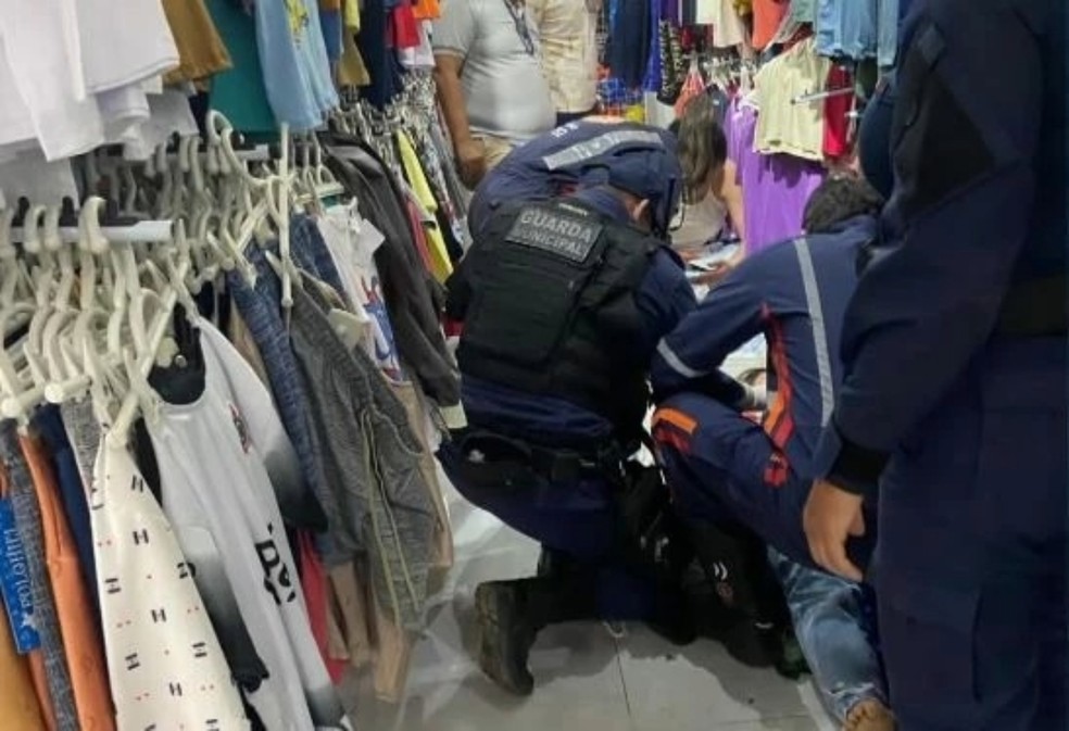 Vítima foi atendida por socorristas. — Foto: Reprodução/TV Mirante