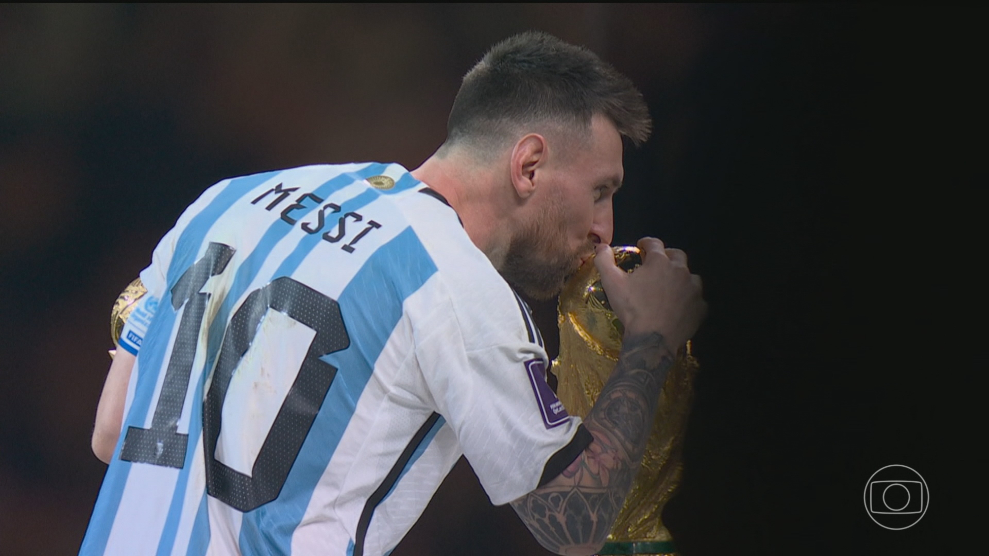 História de amor entre Messi e a Copa do Mundo completa 20 anos