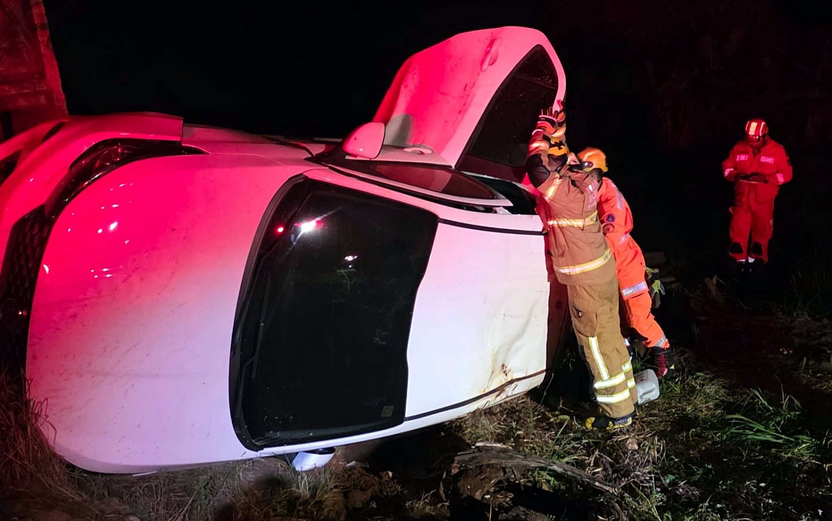 Duas mulheres ficam feridas após capotamento na MGC-491, em Alfenas; veja outras ocorrências