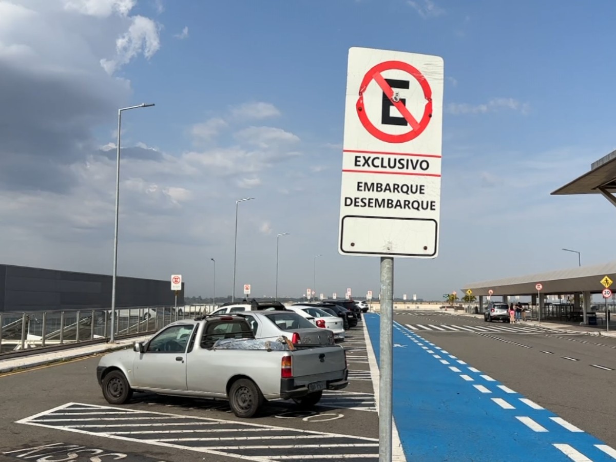 Estacionar errado em Viracopos rende mais apreensões do que em qualquer outra via de Campinas