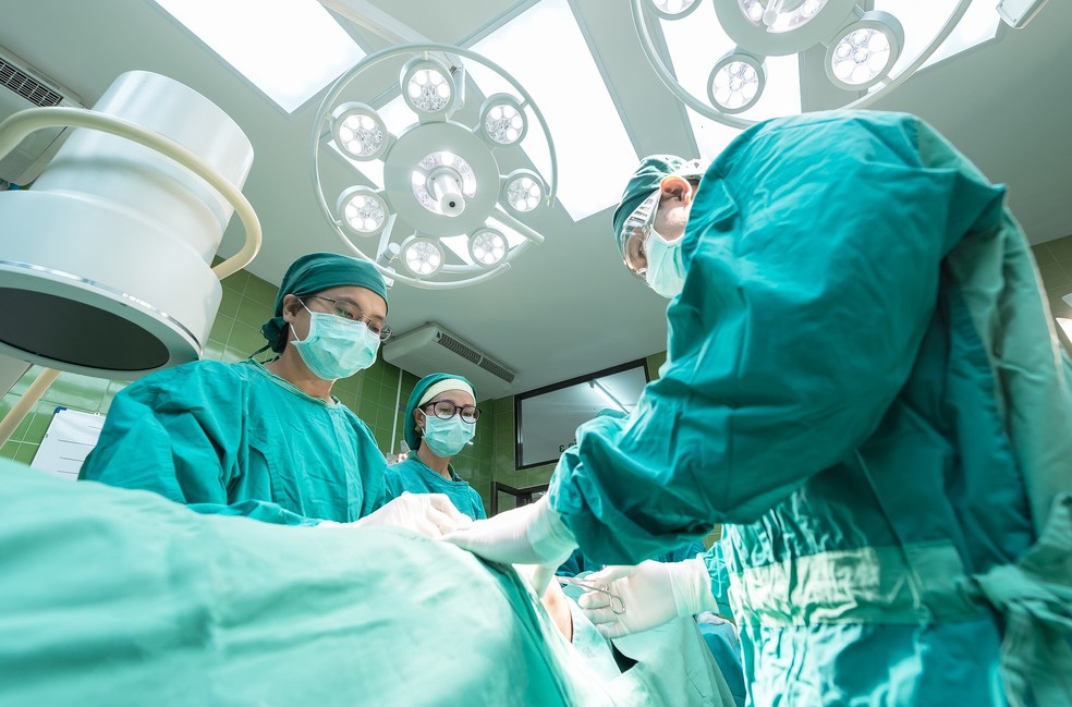 Turismo médico': milhões de pessoas que moram em potências mundiais viajam  a países mais pobres para fazer cirurgias | Ciência e Saúde | G1