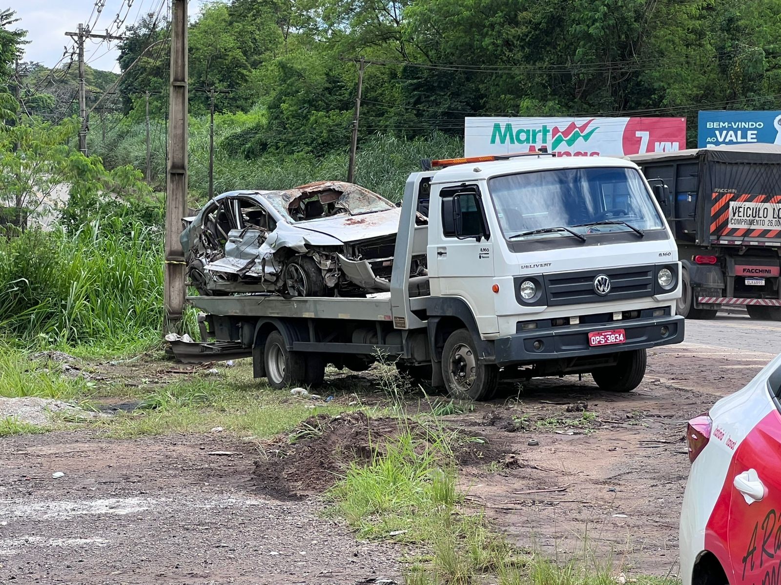 Carro que caiu em ribeirão e matou três levava adolescente e saiu de motel, diz polícia