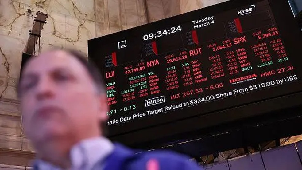 O peso da economia americana significa que uma recessão nos Estados Unidos teria impacto global, inclusive no Brasil. — Foto: Getty Images via BBC