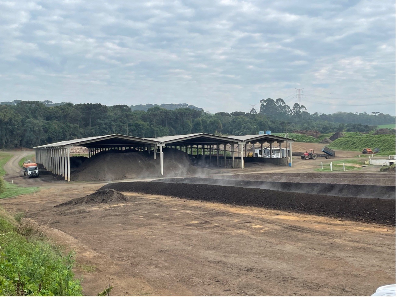 Usina de compostagem eleva a produção do agro no Paraná