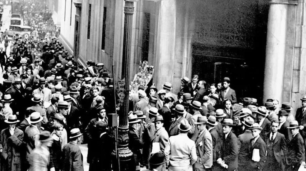 A quebra da Bolsa de Valores de Nova York em 1929 teve um impacto imenso nas economias dos EUA e do mundo — Foto: Getty Images via BBC