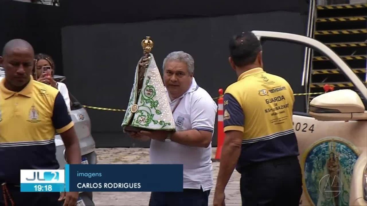 TV Liberal recebe visita da imagem peregrina de Nossa Senhora de Nazaré