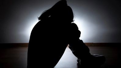Homem é condenado a 85 anos de prisão por estuprar 3 filhas no Ceará