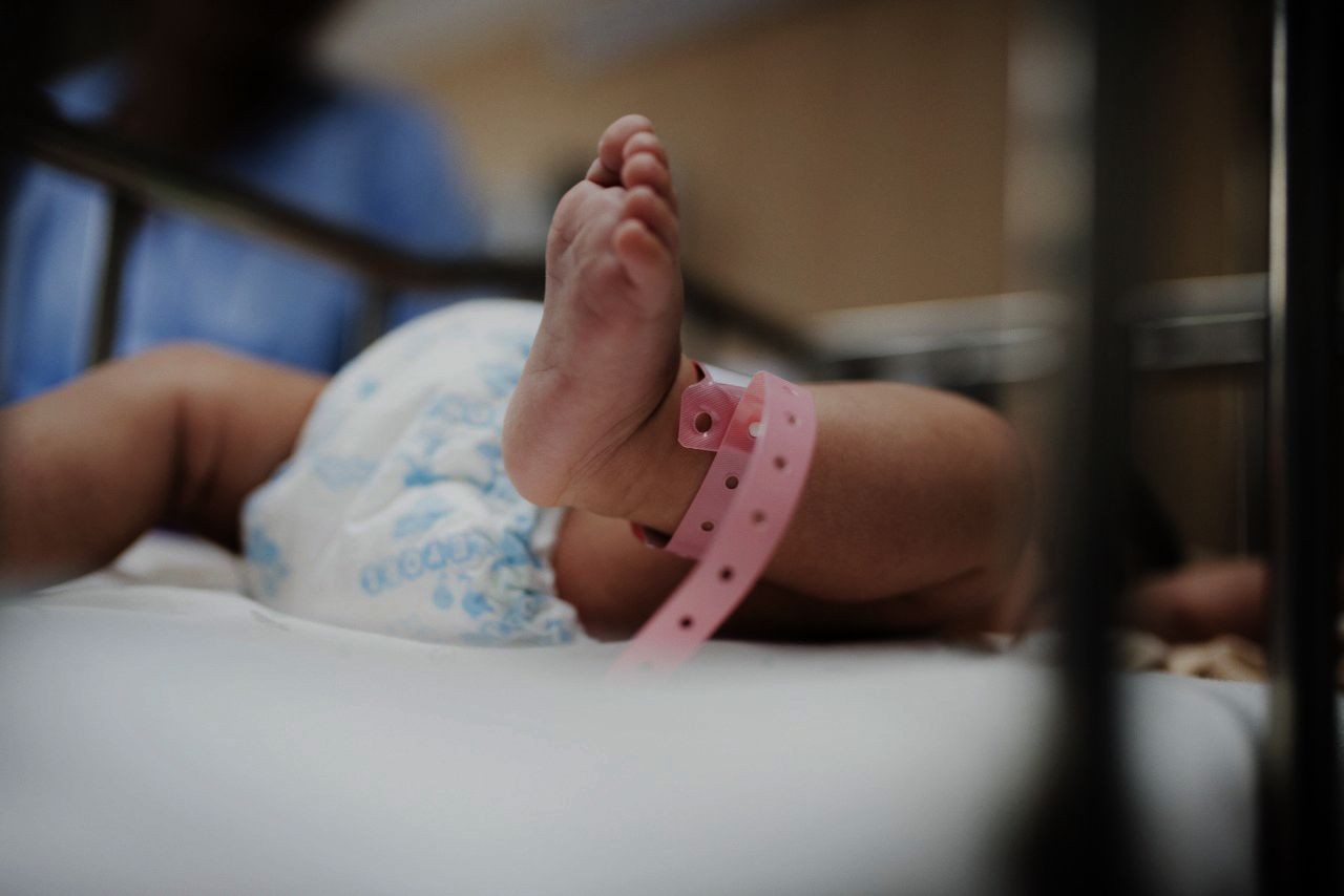 Mãe é presa ao levar bebê com o crânio fraturado para a UPA em Porto Velho 