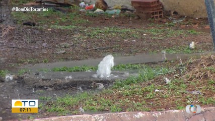 Extravasamento de esgoto é flagrado durante chuva