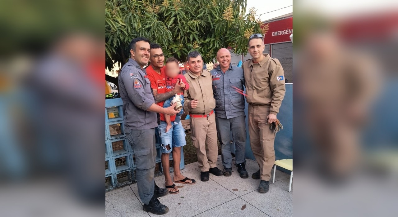 Criança é resgatada por bombeiros ao prender pé em ralo de creche em Itupeva 