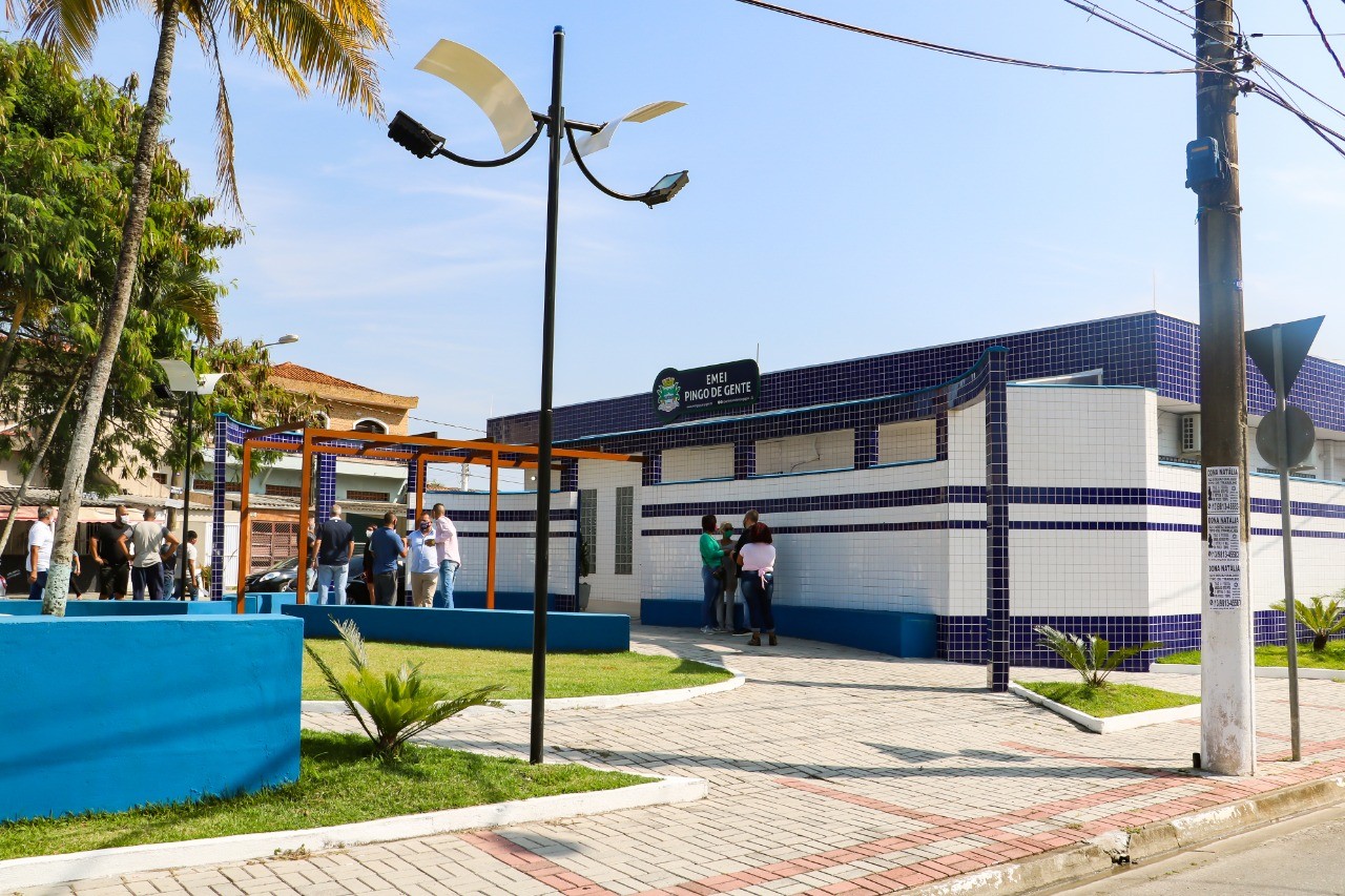 Mãe pede R$ 100 mil após filha relatar abuso em banheiro de escola pública no litoral de SP