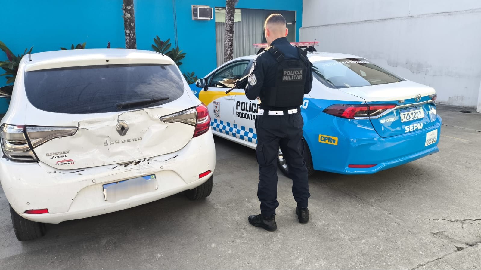 Carro com registro de estelionato e apropriação indébita é apreendido em Piraí