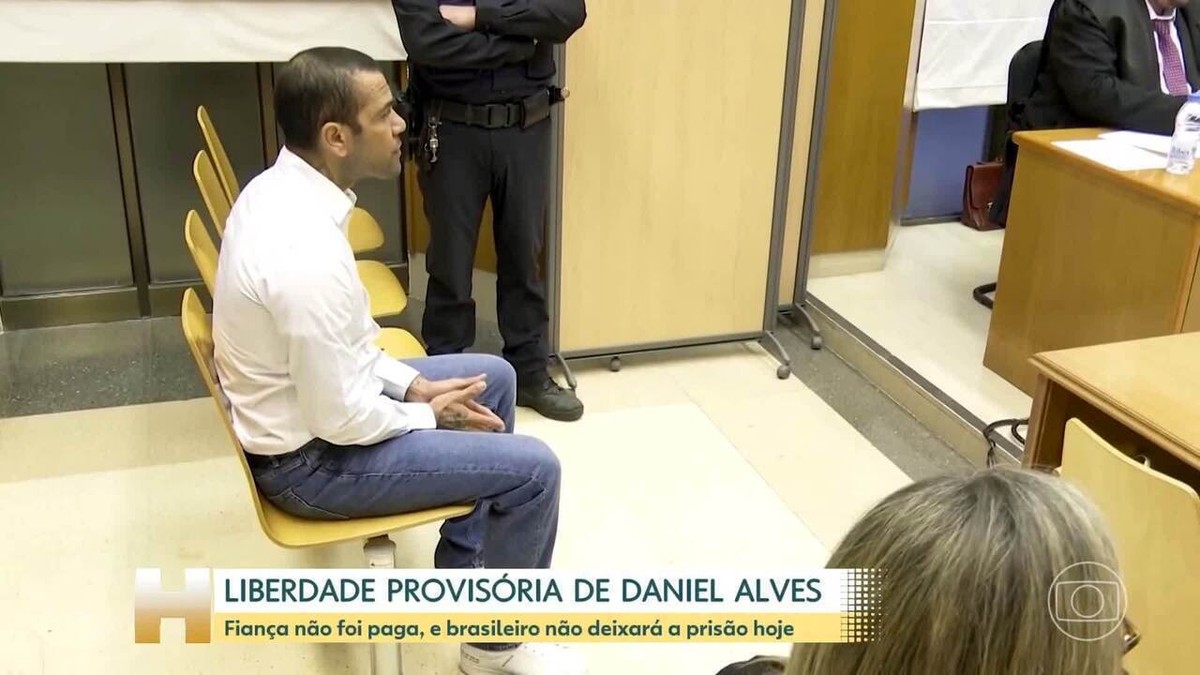 Daniel Alves: defesa não paga fiança mesmo com novo prazo, e ex-jogador ...