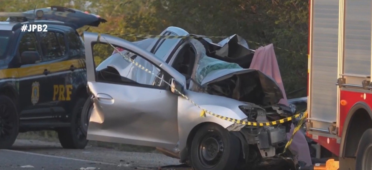 Acidente de trânsito na BR-412 deixa três mortos e vários feridos, no Cariri da PB