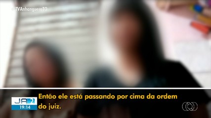 Mãe denuncia que o ex-marido se recusa a devolver filha após férias