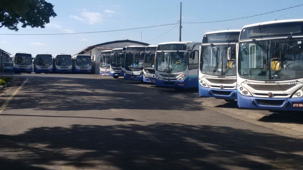 Banco Caruana começa a retirar 32 ônibus da Viação Limeirense