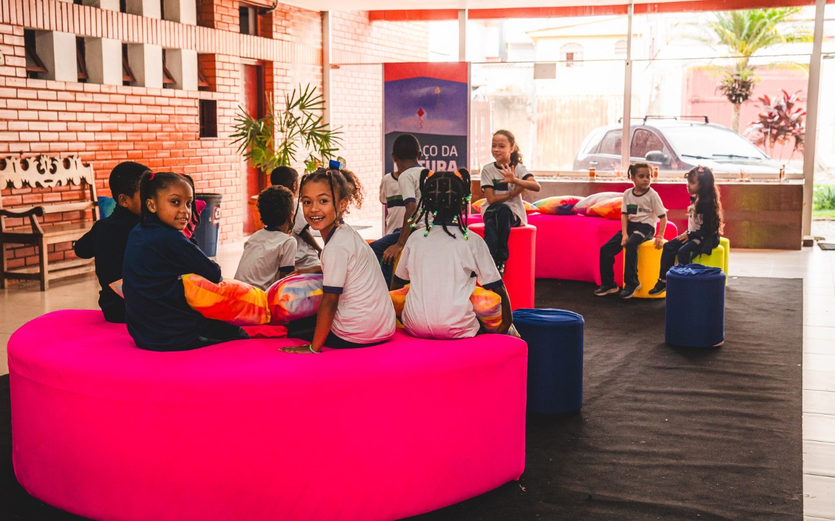5º Flitabira celebra Drummond e os 80 anos de “A Rosa do Povo”