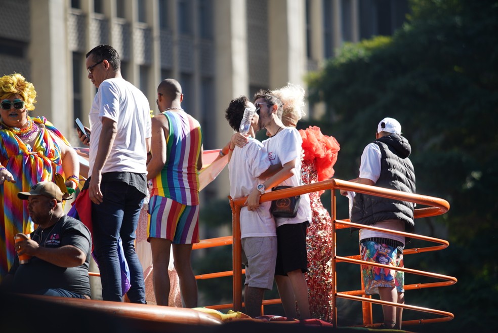 Pocah é atração da 11ª Parada do Orgulho de LGBTI+ de Arraial do Cabo