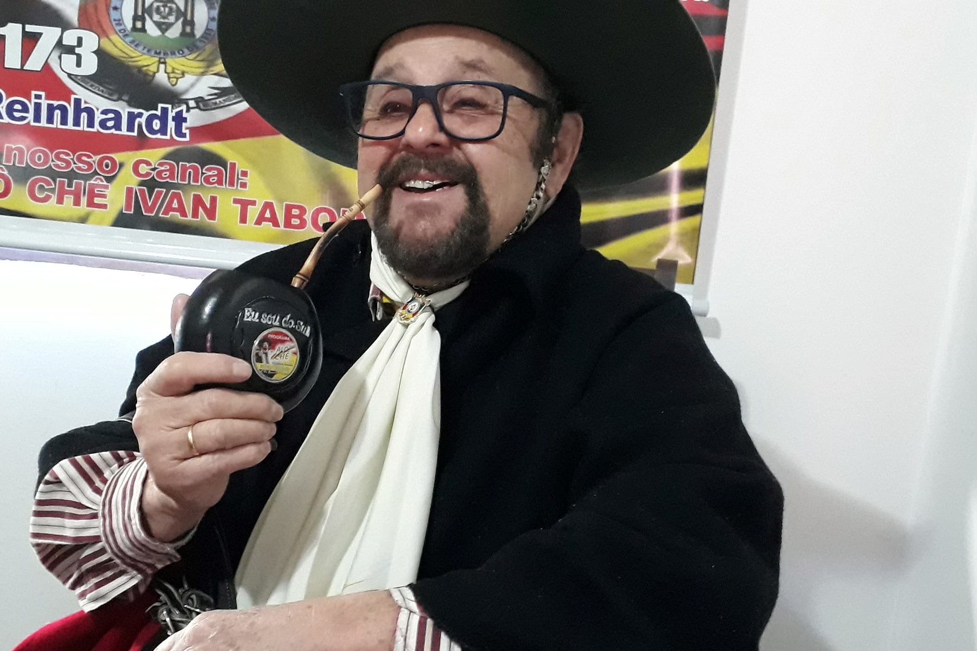 Ivan Taborda, cantor tradicionalista gaúcho e conhecido pela propaganda do chá 'Coscarque', morre aos 88 anos