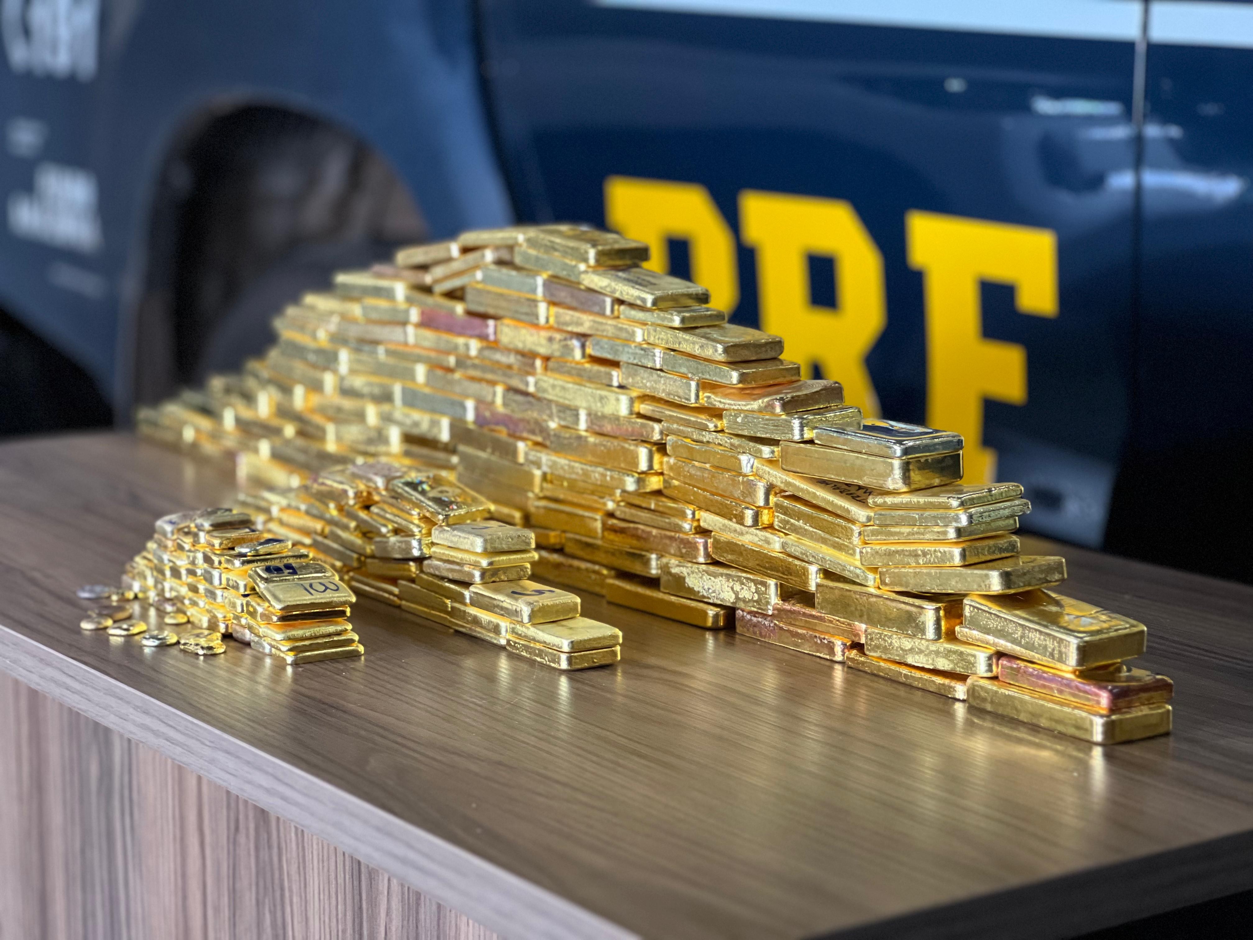 PRF apreende 104 kg de ouro avaliado em mais de R$ 60 milhões em Roraima