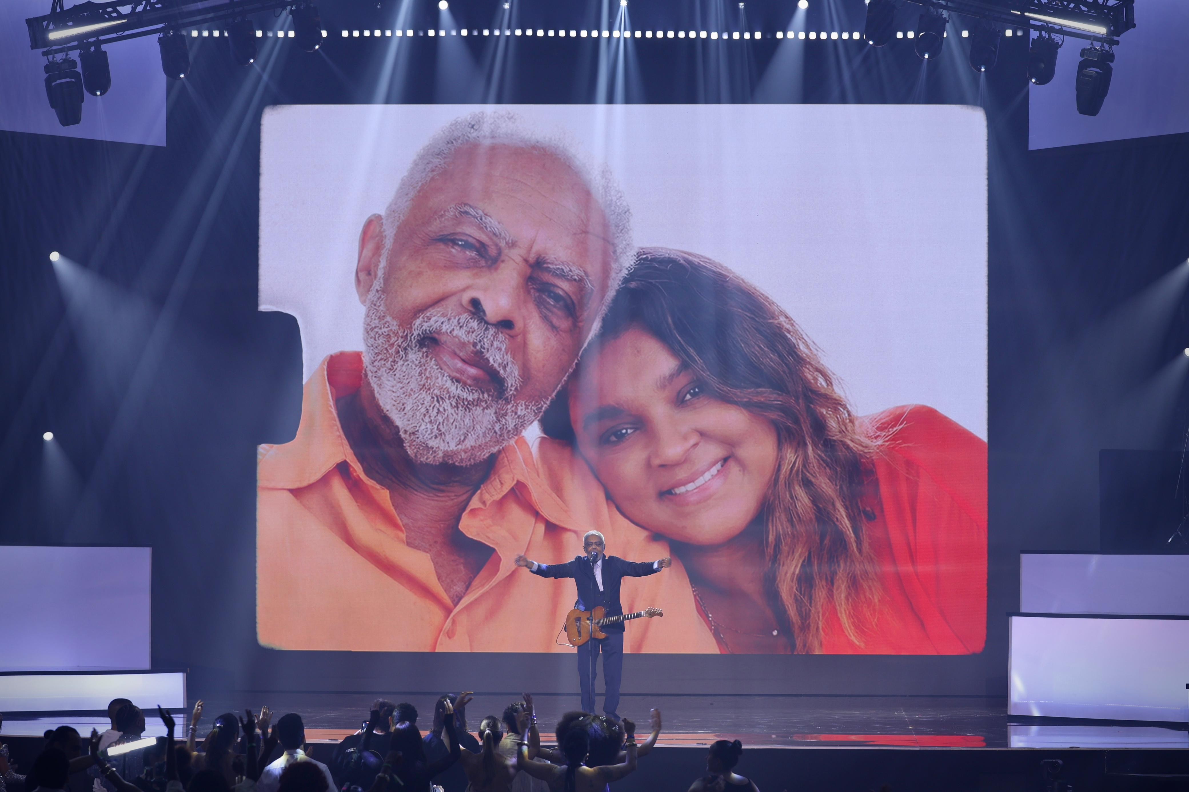 Gilberto Gil se declara em fala sobre Preta Gil um ano após morte da filha: 'Ela era muito exuberante'