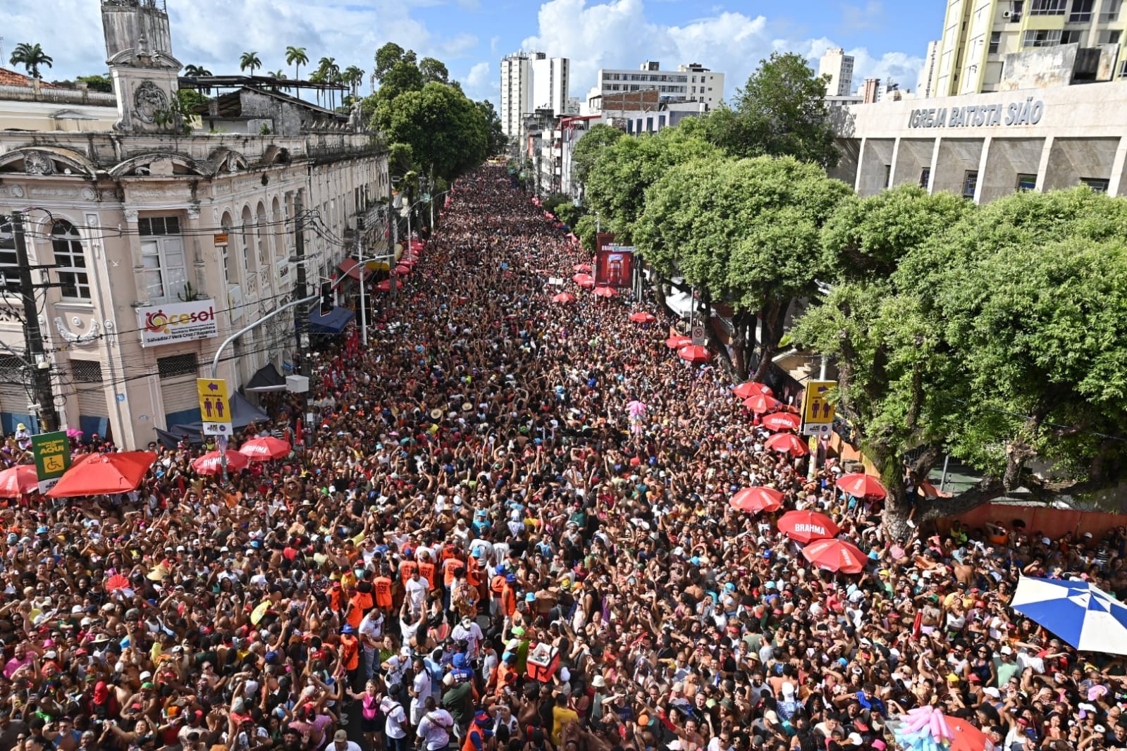 Abertura do Carnaval de Salvador vai contar com homenagem ao samba e diversas atrações; confira programação da folia momesca