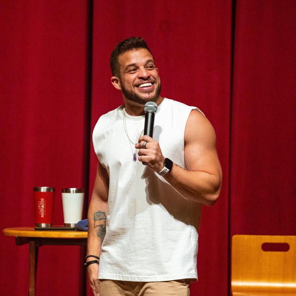 Flavio Andradde tem show de stand up em Mogi das Cruzes — Foto: Redes Sociais