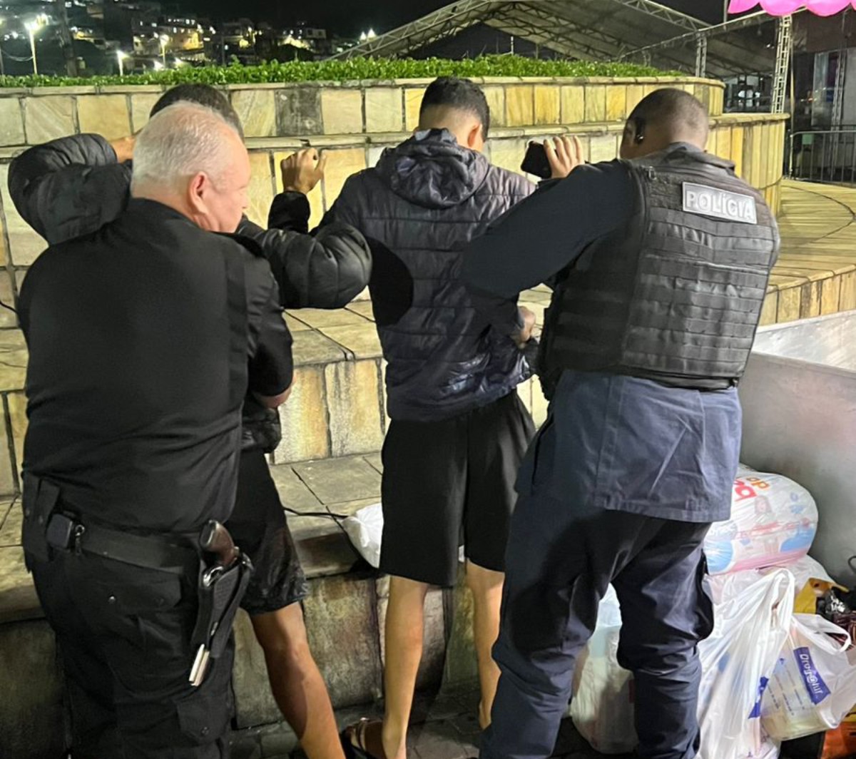 Dupla integrante da 'Quadrilha das Fraldas' é presa em Angra dos Reis