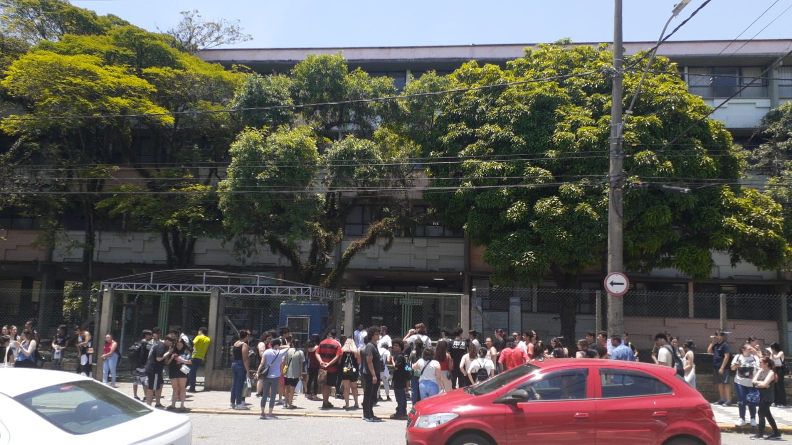 mais de 2 mil candidatos fazem prova neste domingo em Mogi das Cruzes — Fuvest 2027