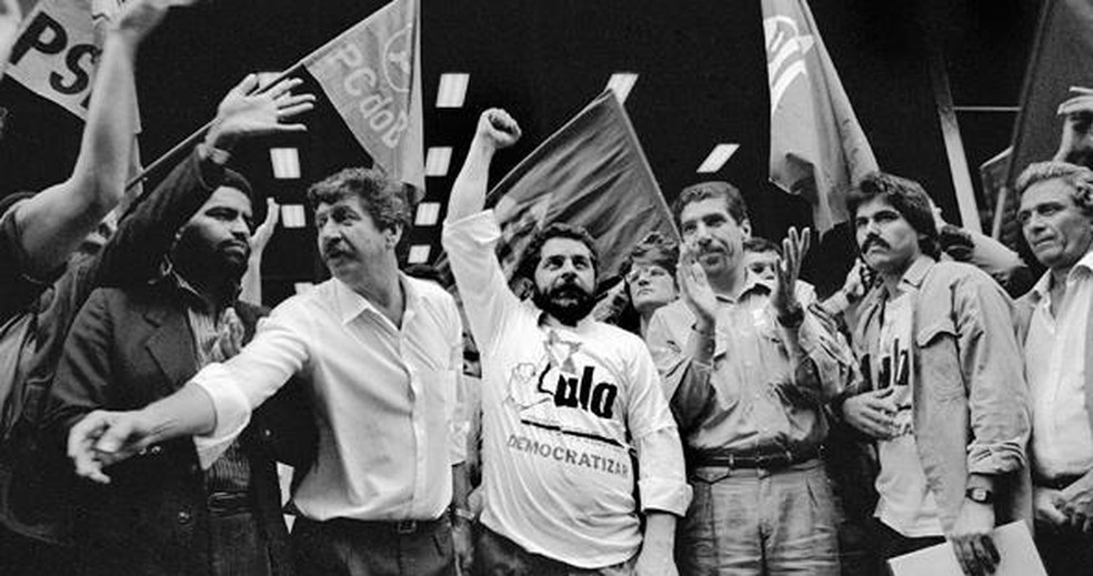 Lula defendia a redução para 40 horas durante a Constituinte — Foto: picture alliance/dpa Fotografia