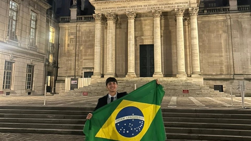 Estudante carioca de 17 anos é aprovado para comitê ambiental da ONU em Paris — Foto: Divulgação