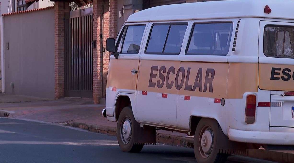 Motorista de transporte escolar é preso por suspeita de abusar de crianças e adolescentes em Colina
