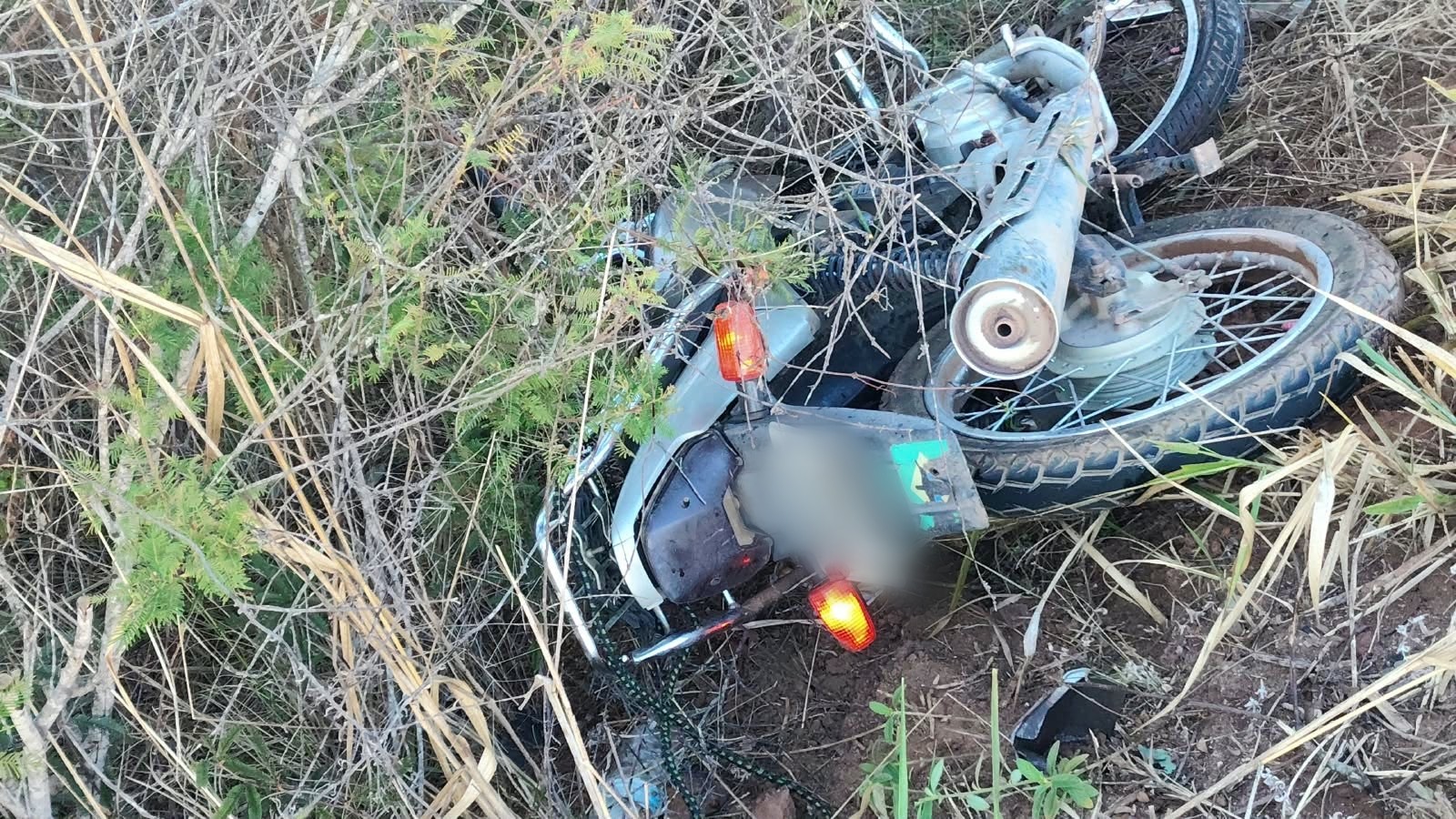 Motociclista morre após tentar ultrapassagem em local proibido e bater em carro na BR-367