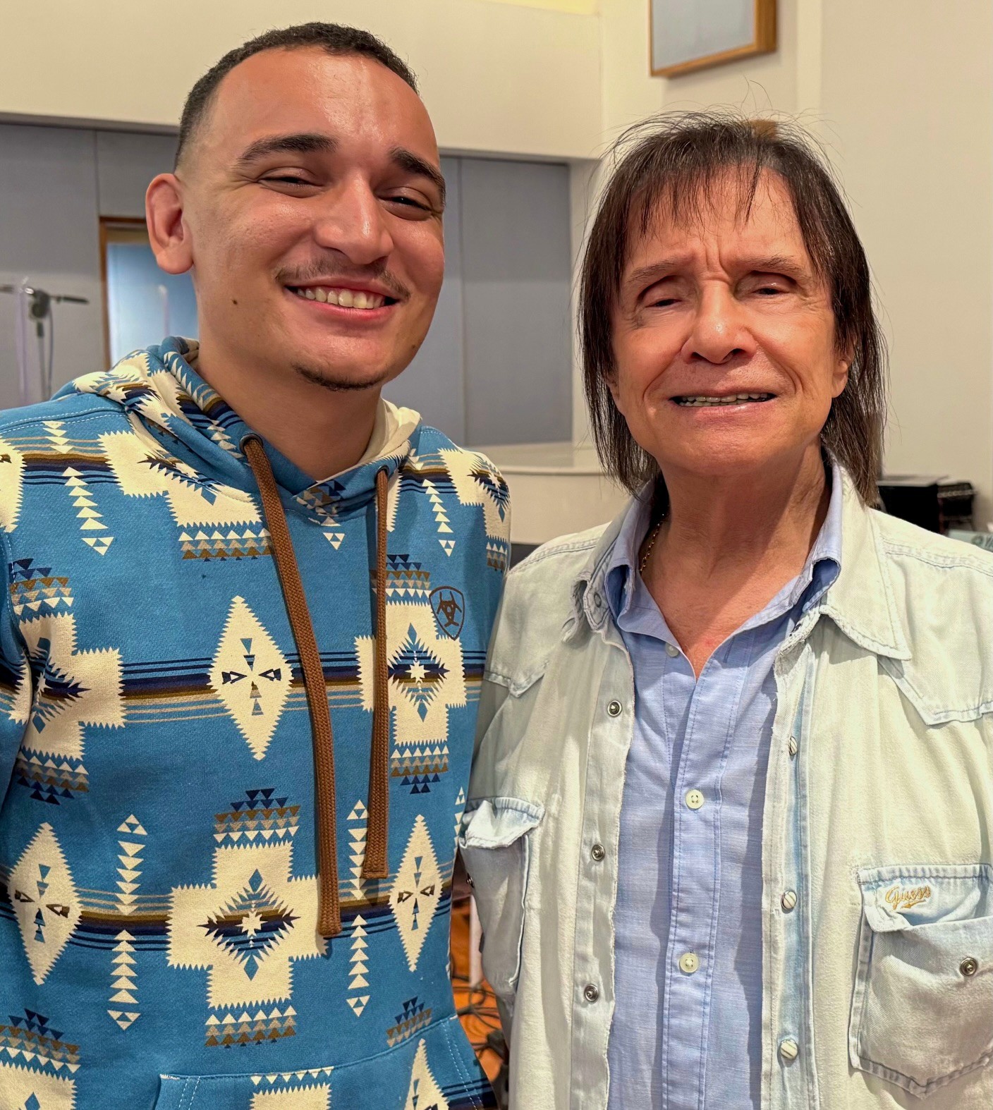 João Gomes coroa ano consagrador com participação no especial de Natal que Roberto Carlos grava em Gramado