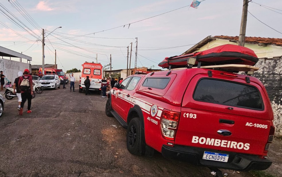 Adolescente cai de 20 metros em área de difícil acesso e é resgatado em Marília — Foto: Michele Rodrigues/Marília Notícia